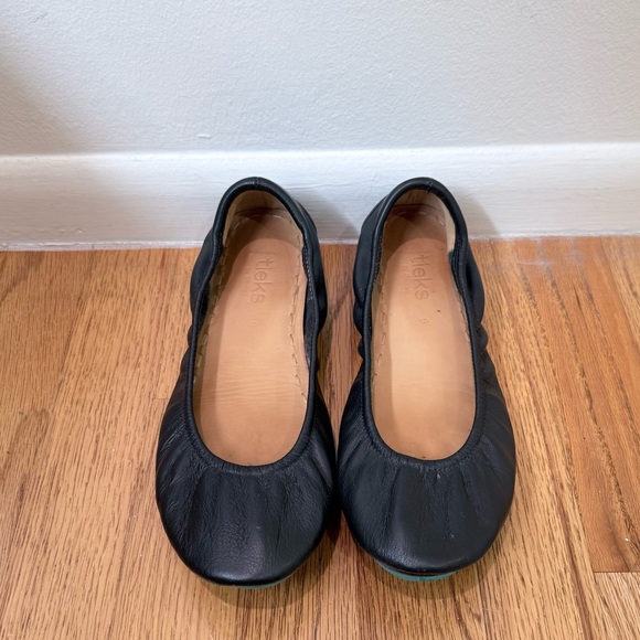 Tieks Matte Black Italian Leather Ballet Flat - Picture 1 of 11